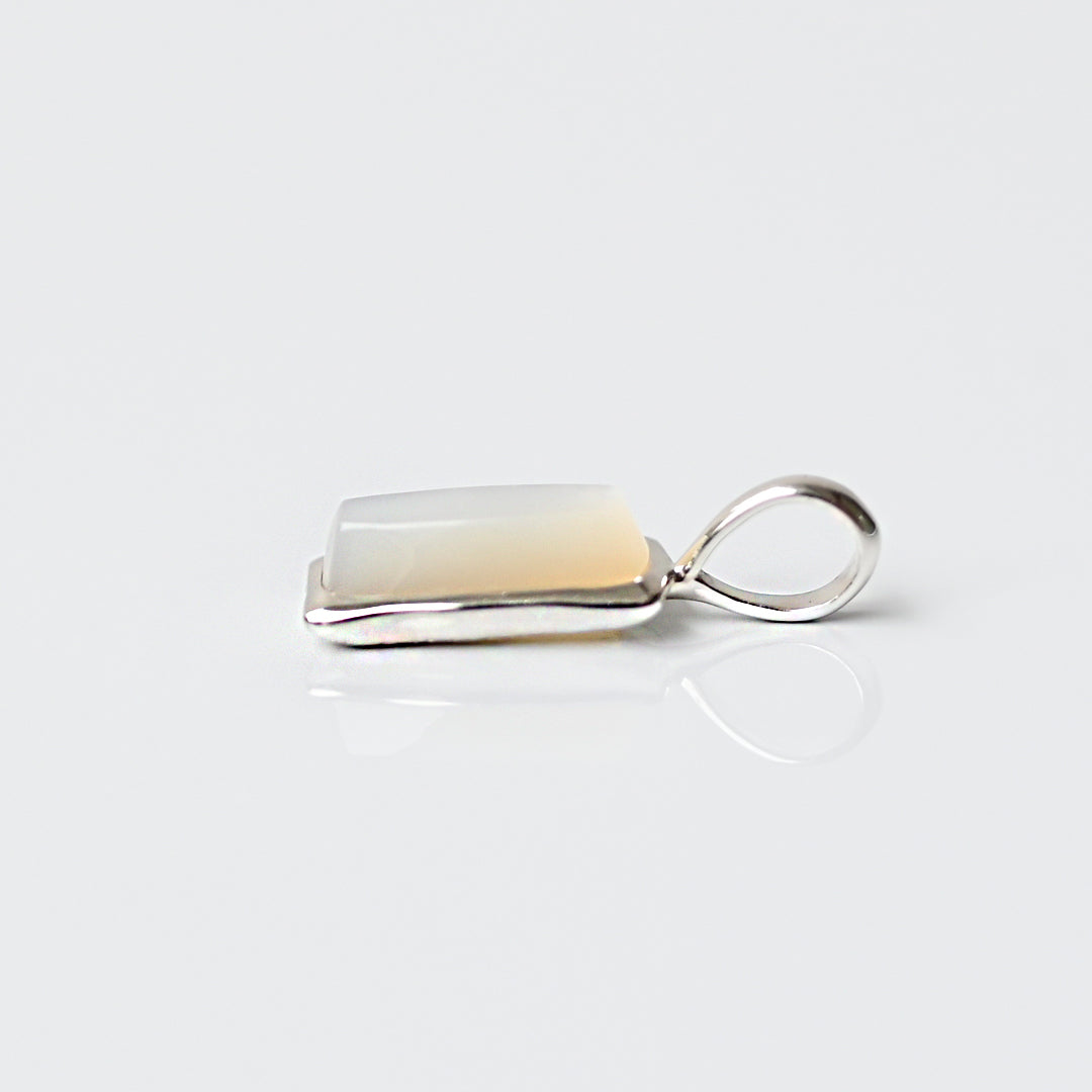 Talat  Than-sa-mǎi  マザーオブパール ペンダントトップ【SV925】25ss