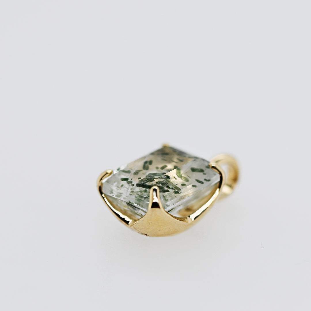 クローライトインクォーツペンダントトップ③25ss