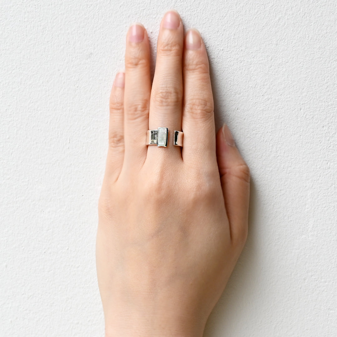 Talat  Than-sa-mǎi  グリーンジェイド カフリング【SV925】25ss