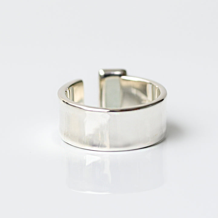 Talat  Than-sa-mǎi  グリーンジェイド カフリング【SV925】25ss