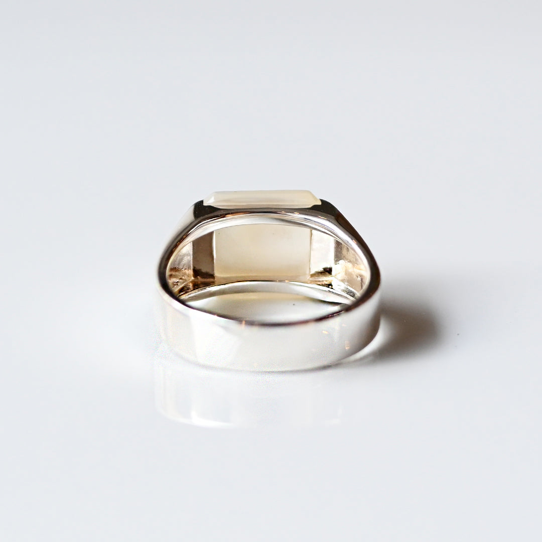 Talat  Than-sa-mǎi  マザーオブパール シグネットリング【SV925】25ss