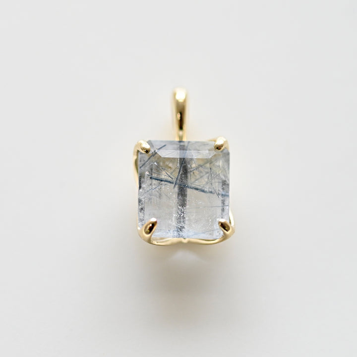 数量限定ブルートルマリンインクォーツペンダントトップ①【K10YG】25ss