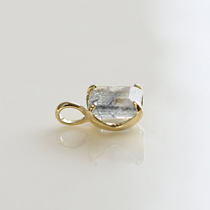 数量限定ブルートルマリンインクォーツペンダントトップ①【K10YG】25ss