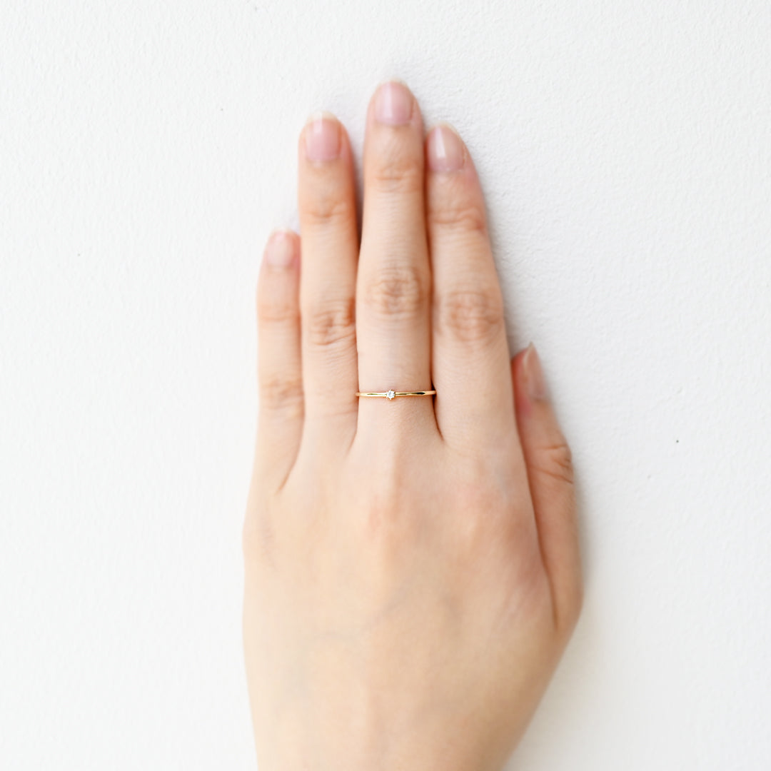 一粒ダイヤのシンプルリング【K10YG】25ss