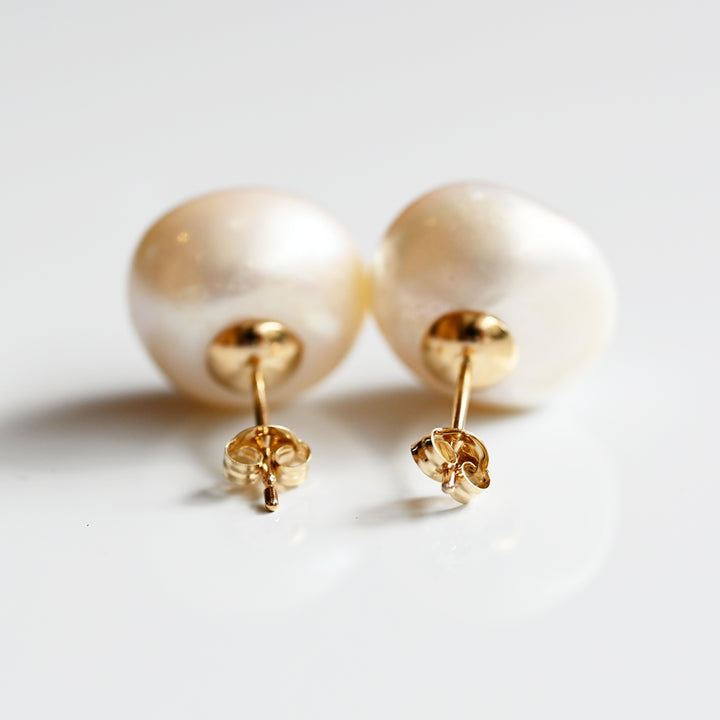 数量限定 バロックパールピアス