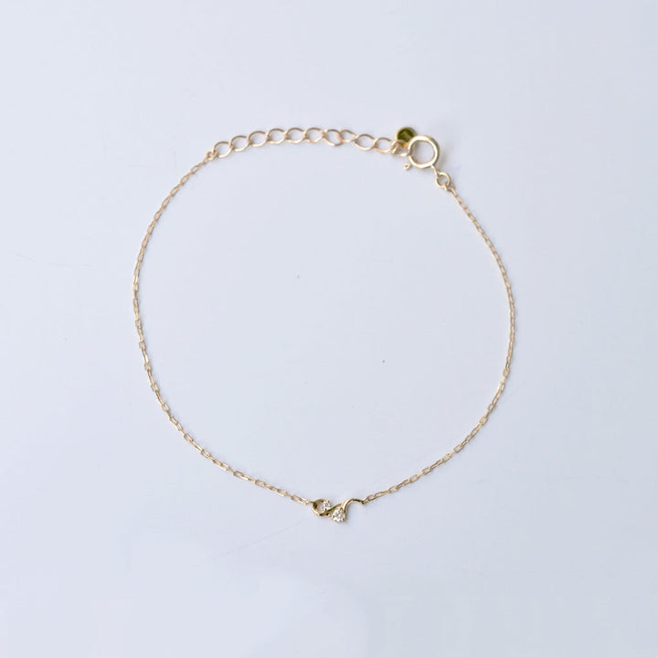 幸せを運ぶもの・ダイヤモンドブレスレット・風【K10YG】