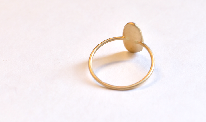 1点ものオパール・リング 【K18YG】