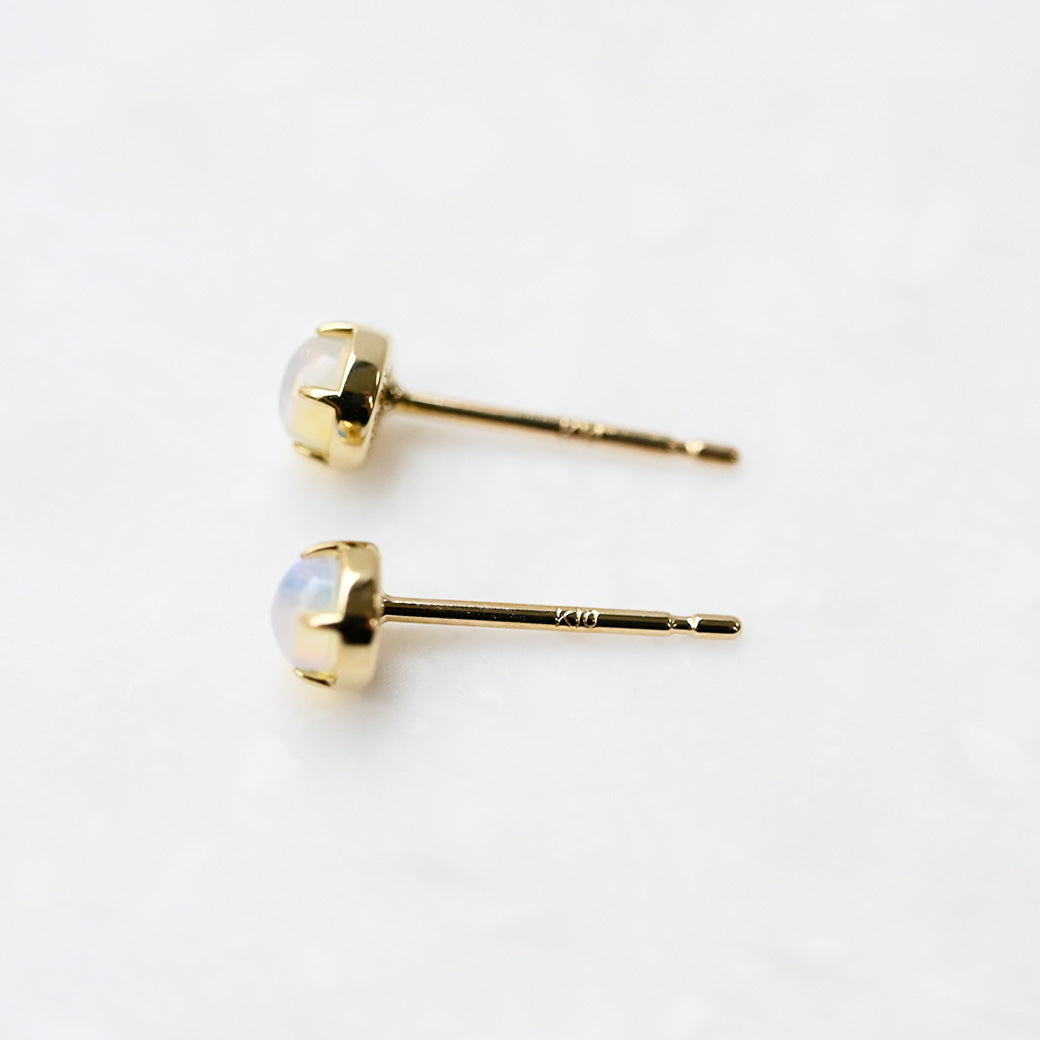 オパール  ラウンドピアス【K10YG】｜Opaline