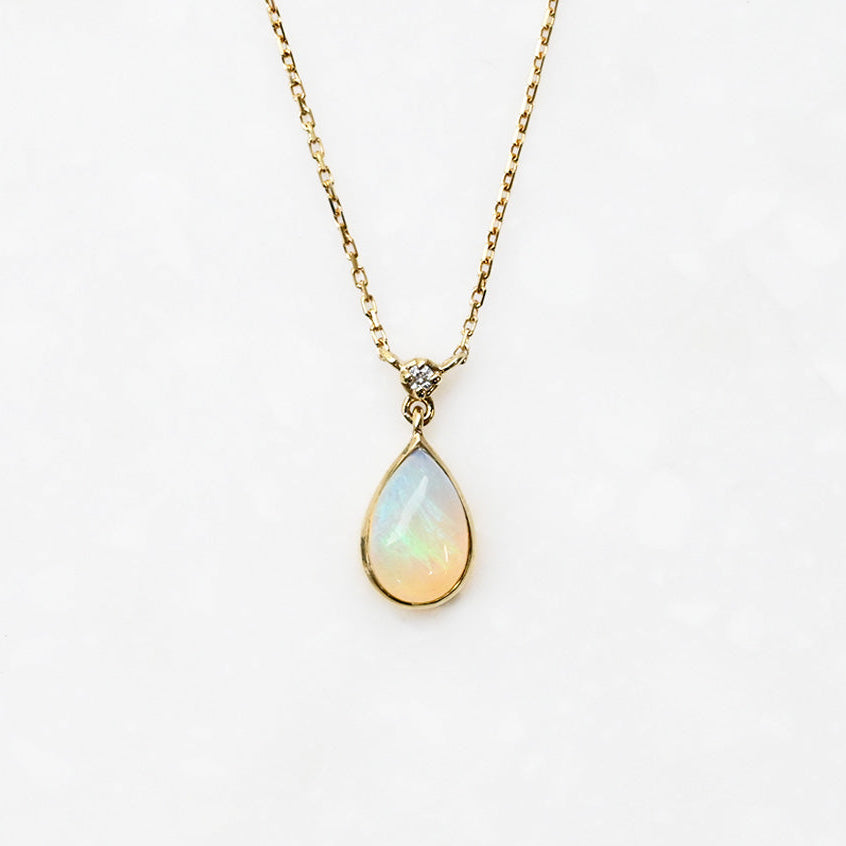 オパール×ダイヤモンド ペアシェイプ ネックレス【K10YG】｜Opaline