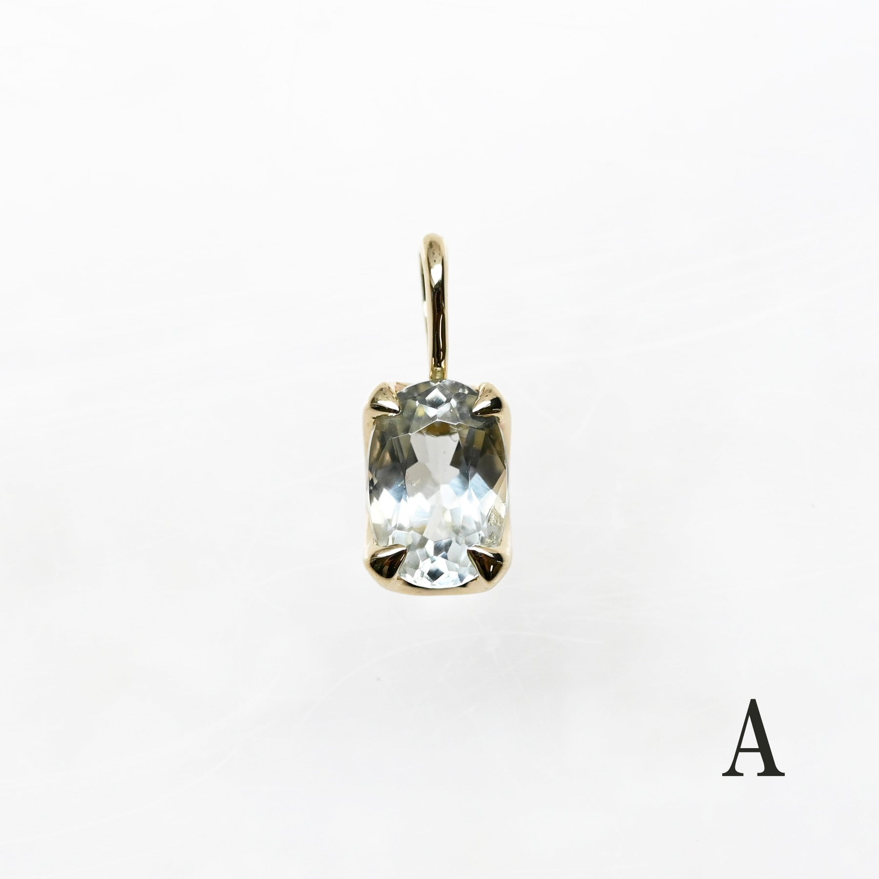 1点もの】 アクロアイトペンダントトップ K10イエローゴールド｜pale