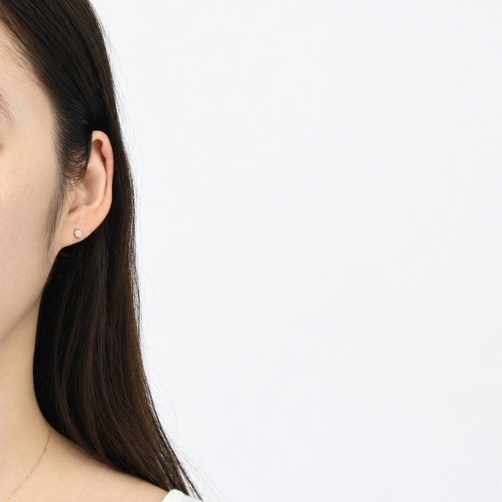 オパール  ラウンドピアス【K10YG】｜Opaline