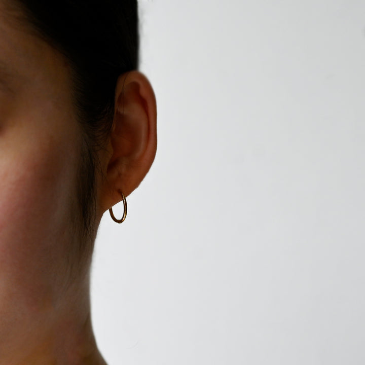 プレーンサークルピアス①【K18】26ss