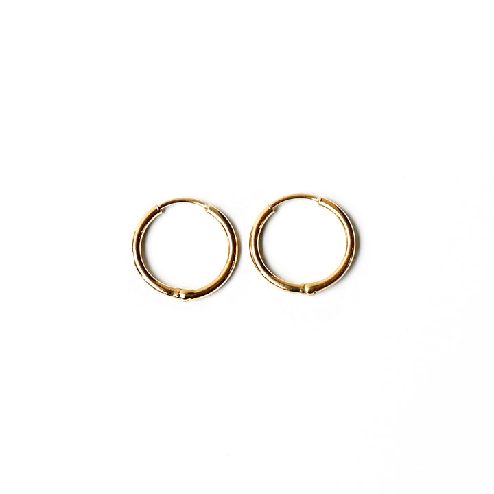 プレーンサークルピアス①【K18】26ss