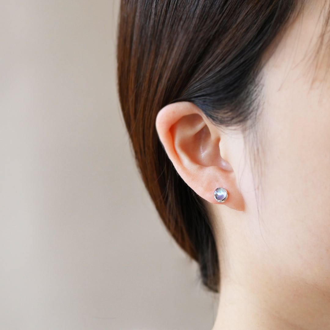 白妙◆ムーンカービング✧フローライト/MOPダブレットストーンピアス 白妙◇ムーンカービング✧フローライト/MOPダブレットストーンピアス