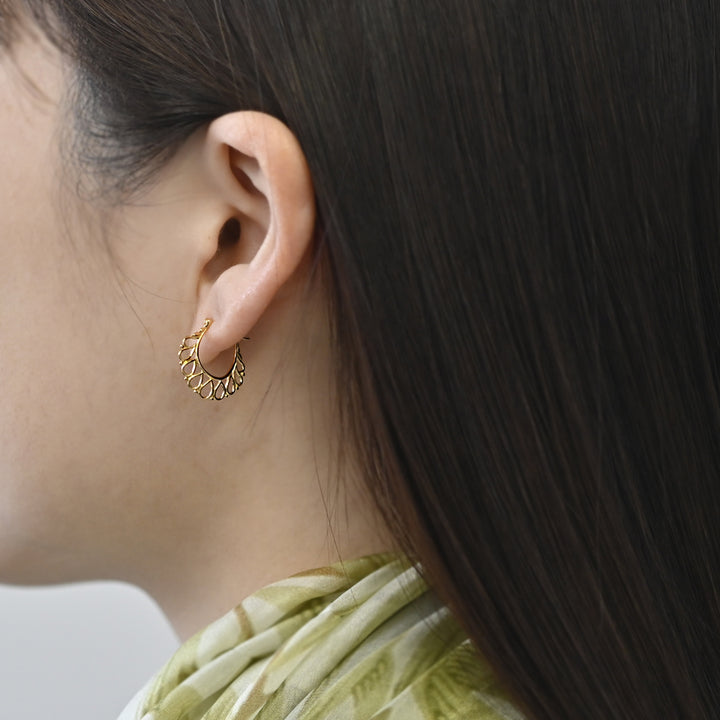 Talat　Kanok Dok Lace ①ピアス【SV925＋K10YG】26ss