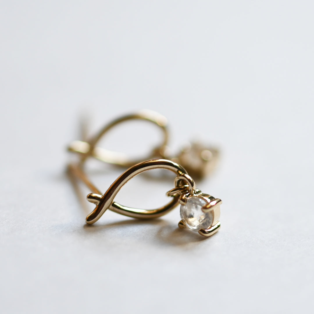 Infini Loop ピアス【K10YG】26ss