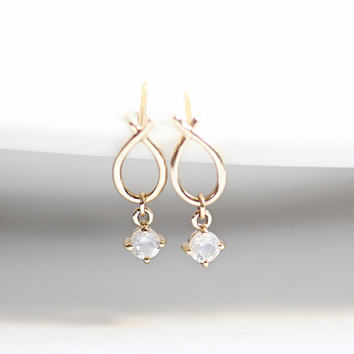 Infini Loop ピアス【K10YG】26ss