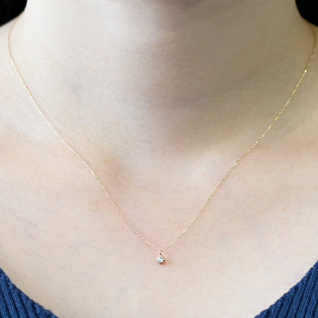 ダイヤモンド四芒星ネックレス【K10YG】26ss