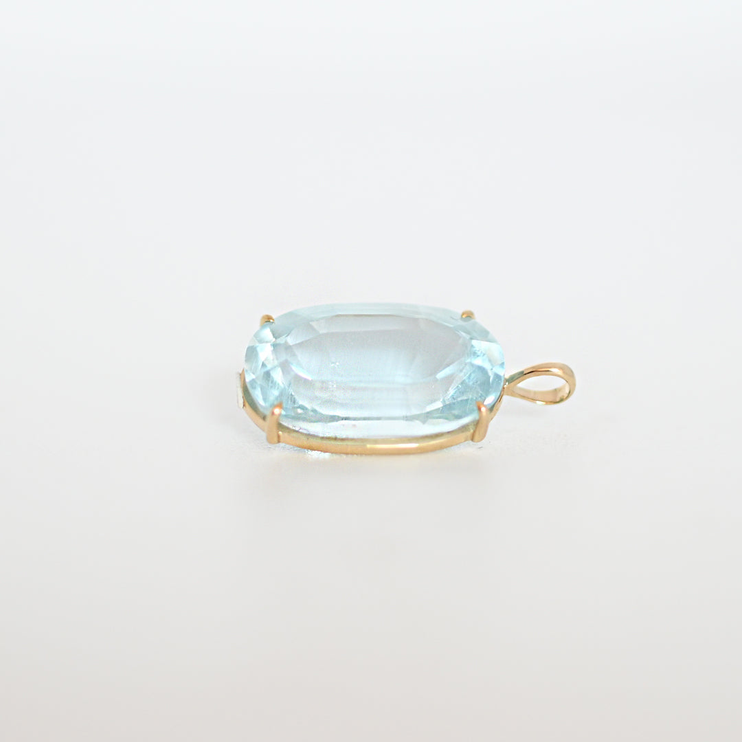 【1点物】アクアマリン ペンダントトップ　オーバル②【K10YG】26ss