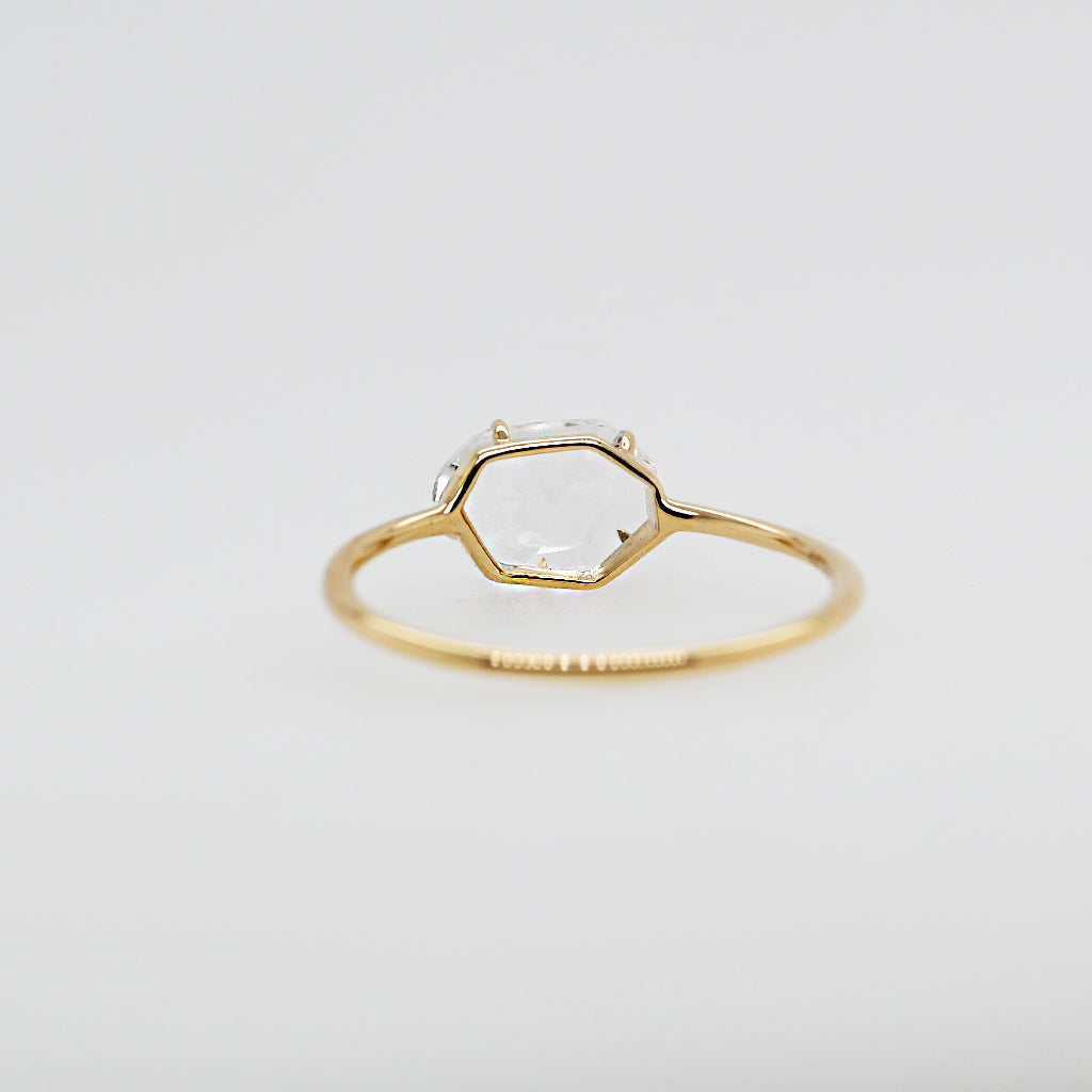 【各種クーポン・ポイントのご利用不可】ファンシーカット 4月クォーツリング 11号【K10YG】