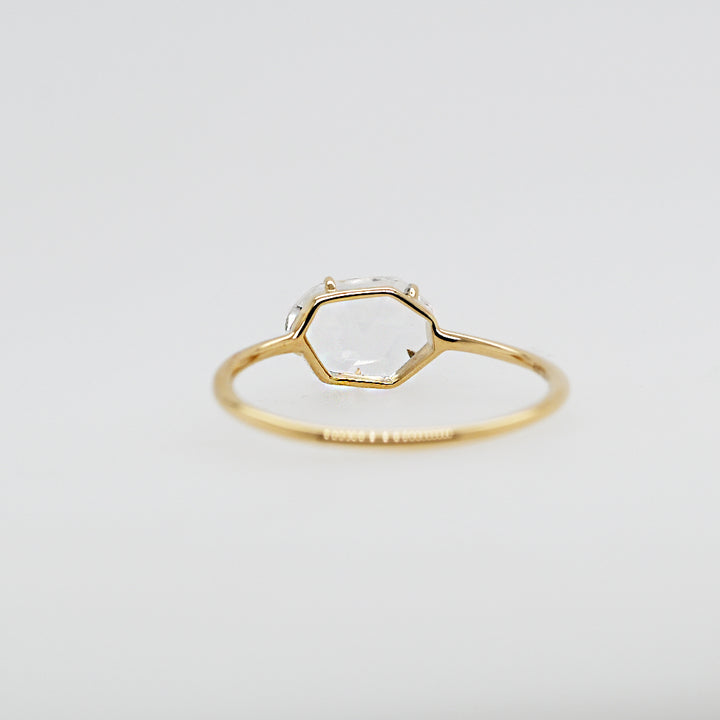 【各種クーポン・ポイントのご利用不可】ファンシーカット 4月クォーツリング 11号【K10YG】