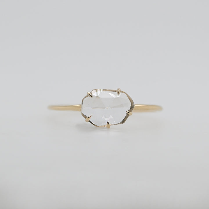 【各種クーポン・ポイントのご利用不可】ファンシーカット 4月クォーツリング 11号【K10YG】