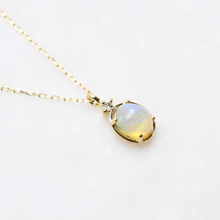 オパール×ダイヤモンド オーバル ネックレス【K10YG】｜Opaline