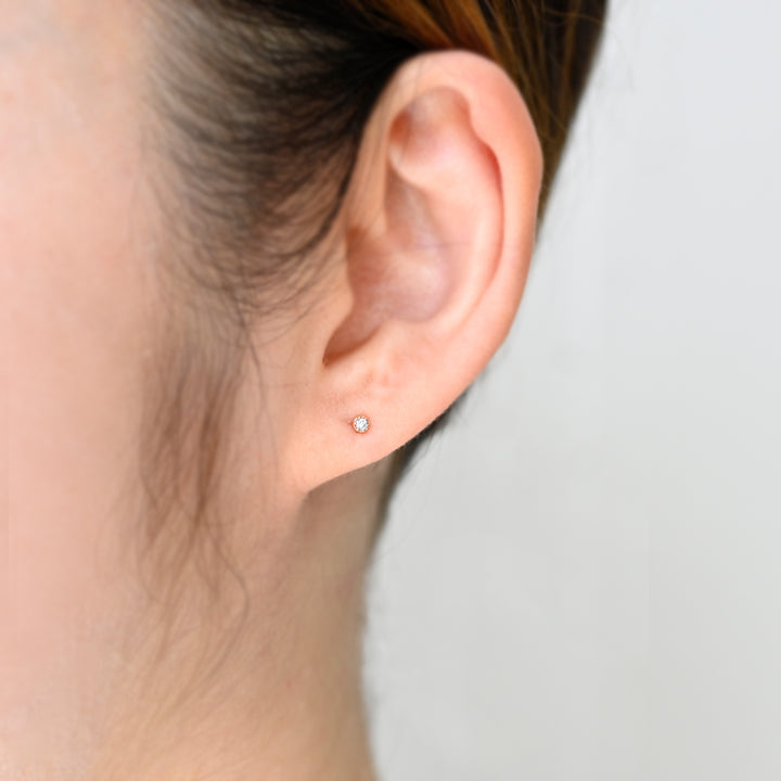シンプル1粒ダイヤモンドピアス【K10YG】25ss