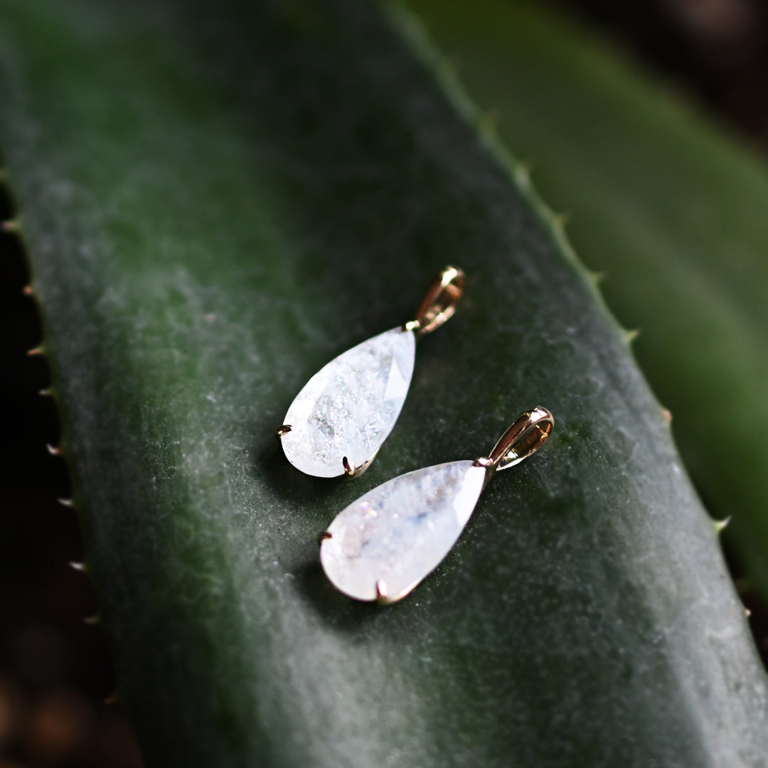 【数量限定】イリデッセンスアクアマリン ペンダントトップ【K10YG】26ss