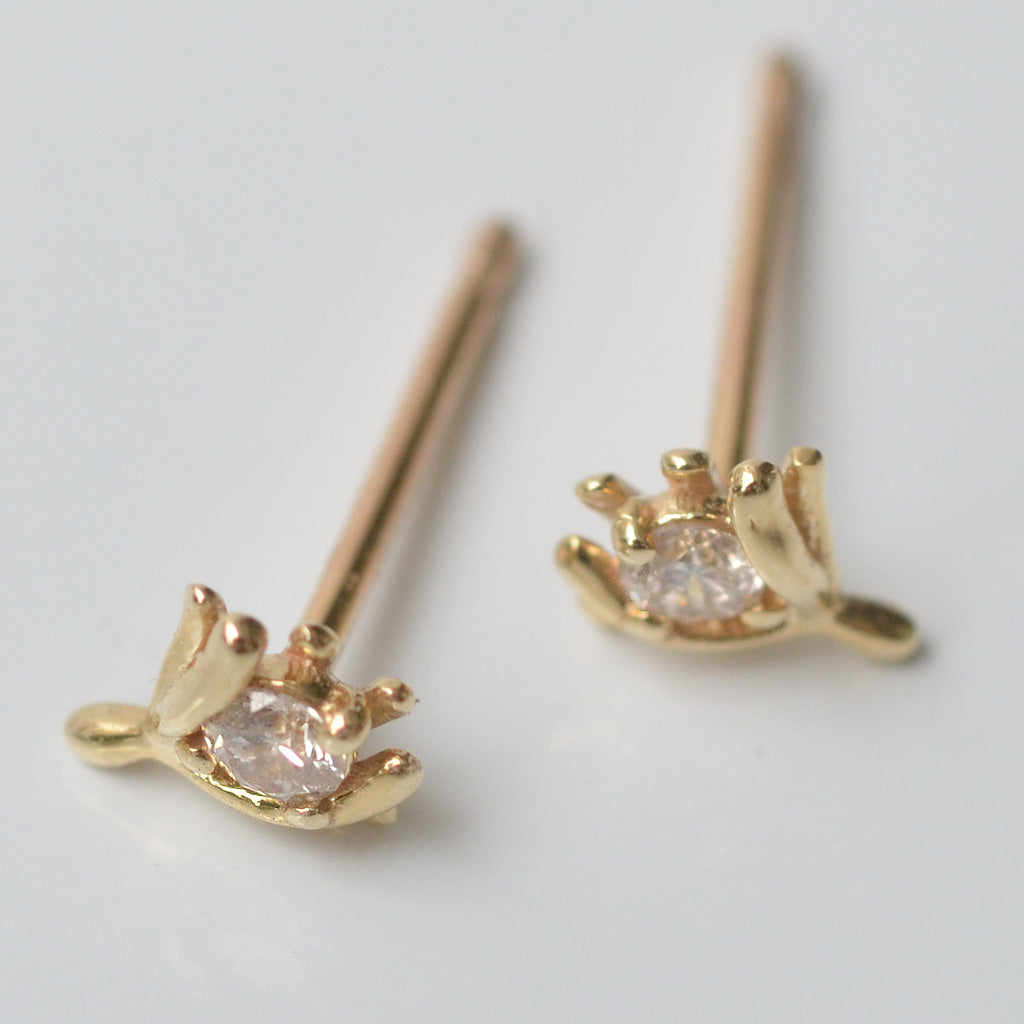 幸せを運ぶもの・ダイヤモンドピアス・綿毛【K10YG】21W – sowi