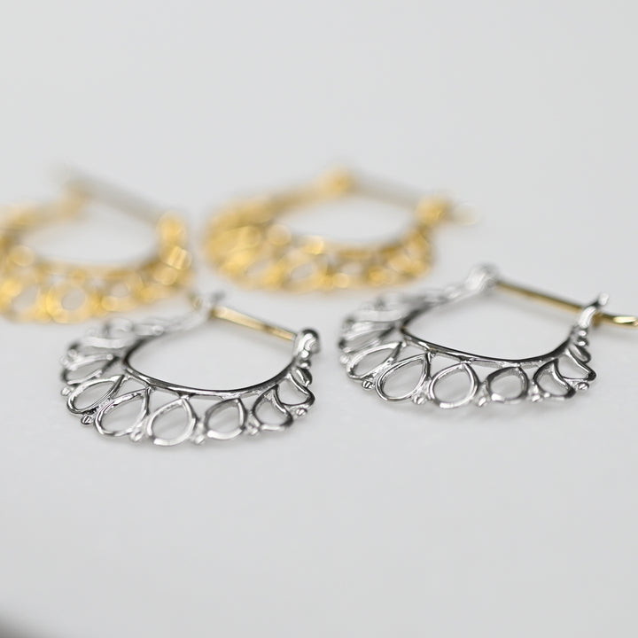 Talat　Kanok Dok Lace ①ピアス【SV925＋K10YG】26ss