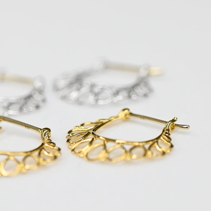 Talat　Kanok Dok Lace ①ピアス【SV925＋K10YG】26ss