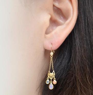 マラケシュ・ダイアモンドピアス・スイングタイプ【K10YG】 – sowi