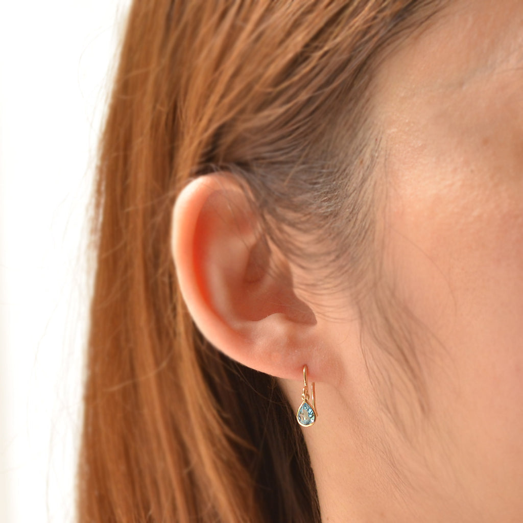 【各種クーポン・ポイントのご利用不可】花雫　スイスブルートパーズ　ピアス　22SS