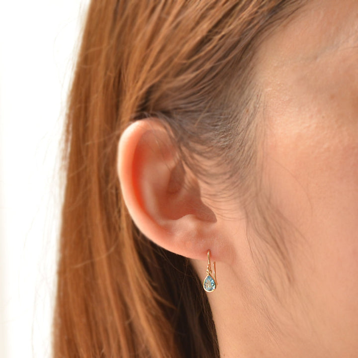 【各種クーポン・ポイントのご利用不可】花雫　スイスブルートパーズ　ピアス　22SS