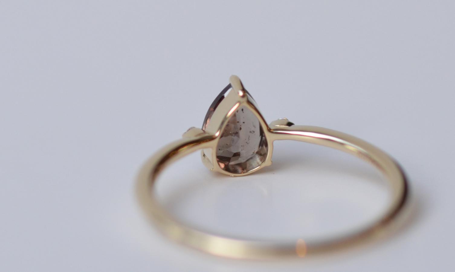 PT ガーネット リング 0.97CT