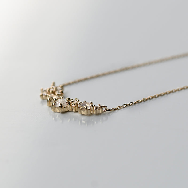 Dazzling snow　ネックレス【K10YG】22W